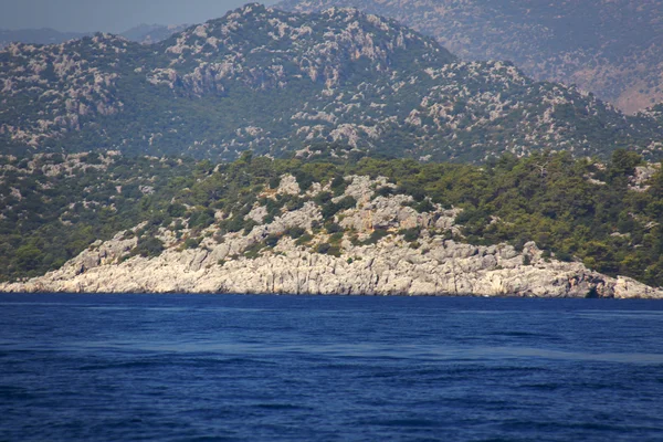 大海和岩石 inturkey — 图库照片