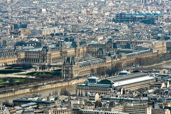 Vista dalla torre Eiffel: Louvre — Foto Stock