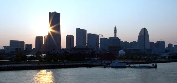 Yokohama Japan skyline. Zonsondergang — Stockfoto