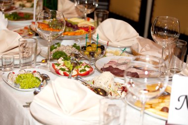 Food at banquet table clipart