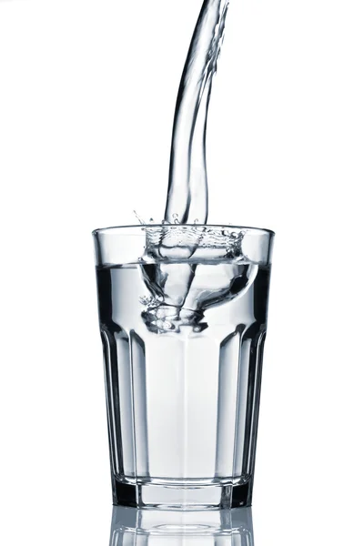 Waterplons in gefacetteerd glas — Stockfoto