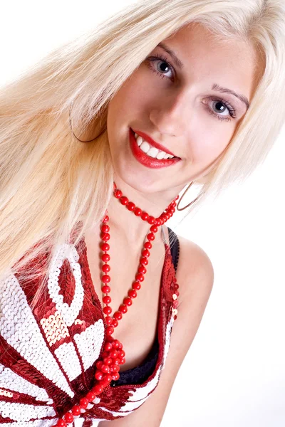 Nő a póló piros gyöngyökkel — Stock Fotó