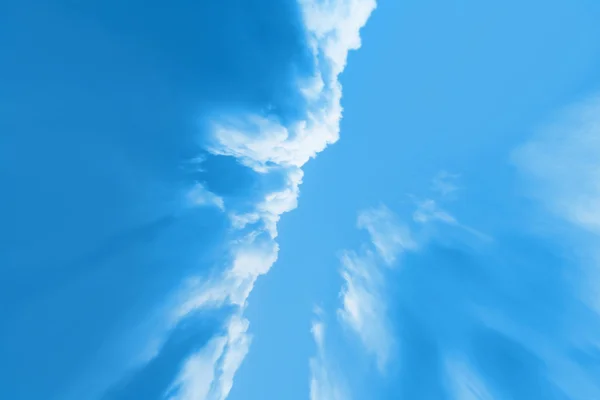 Luchtachtergrond met wolken — Stockfoto