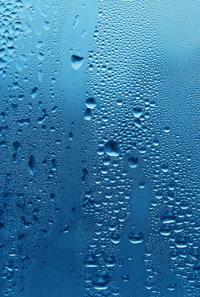 Φυσικό νερό σταγόνες σε γυαλί — Φωτογραφία Αρχείου