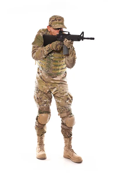 Soldado con rifle —  Fotos de Stock