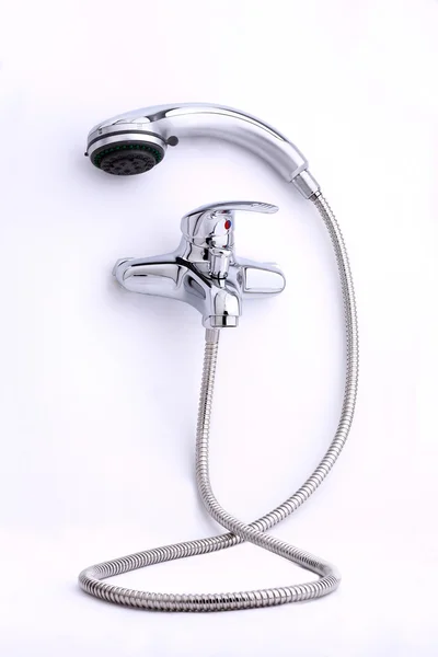 Foto von Chrom-Metall-Dusche. isoliert auf weißem Hintergrund. — Stockfoto
