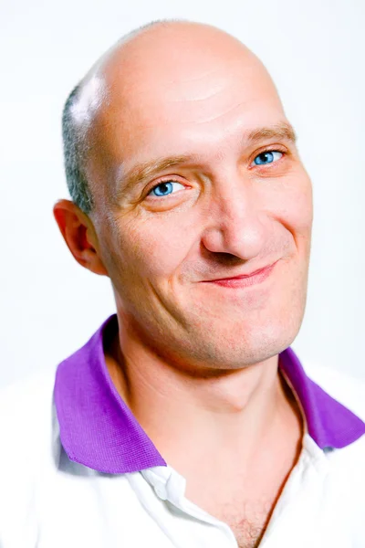 Portrait bald men happy smiles. Blue eyes — Stock Photo, Image
