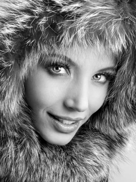 Smiling Young Woman Fur Hood — Stock Photo, Image