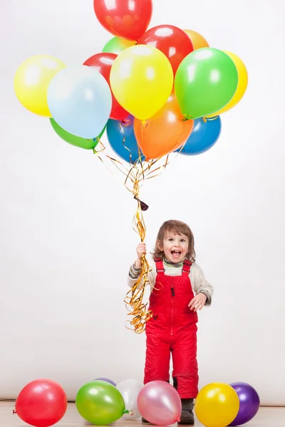 Klein Meisje Rood Met Ballonnen — Stockfoto