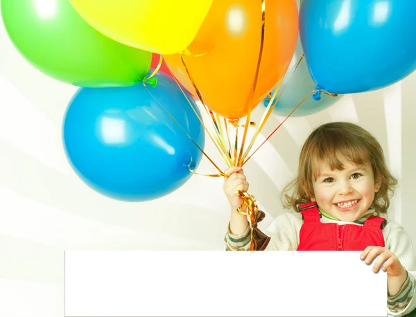Κοριτσάκι Κόκκινο Χρώμα Μπαλόνια Επαγγελματική Κάρτα Στο Χέρι Του — Φωτογραφία Αρχείου