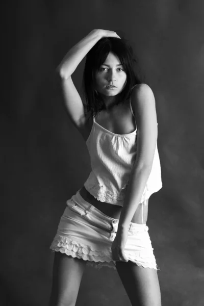 Preto & branco retrato bonito, sexy, triste expressão jovem bru — Fotografia de Stock