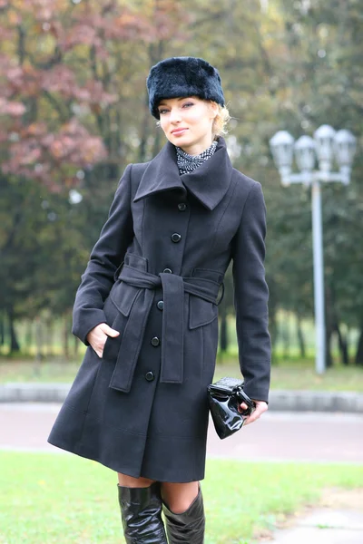 Beautiful Blonde Outdoors Coat Hat — Stock Photo, Image