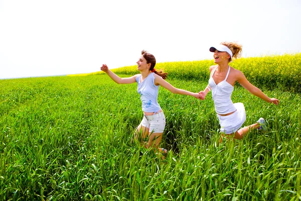 Two Happy Young Women Runing Field — Stock Photo, Image