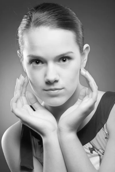 Zwart Wit Close Portret Mooi Meisje — Stockfoto