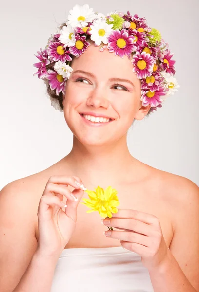 Portret Pięknej Dziewczyny Kwiatów Skupić Się Oczy — Zdjęcie stockowe