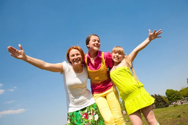 Mamma e figlia avendo divertimento — Foto Stock