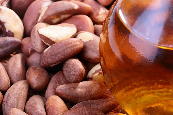 Oil from the Brazil nuts — Stock Photo, Image