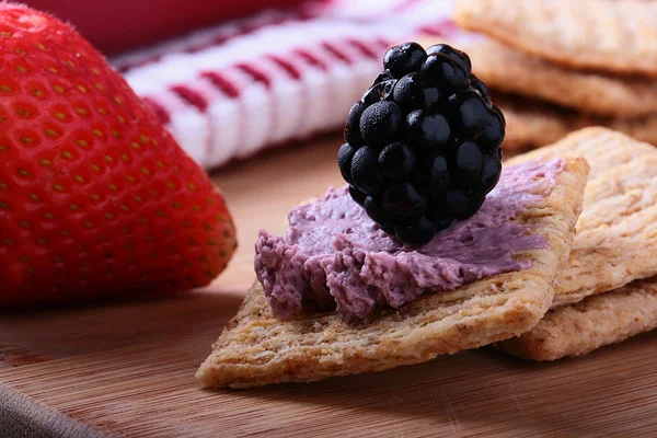 stock image Wheat crackers with fruit