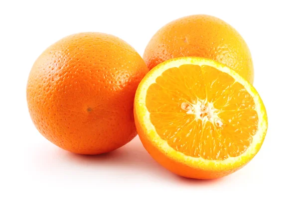 Három narancs elszigetelt fehér — Stock Fotó