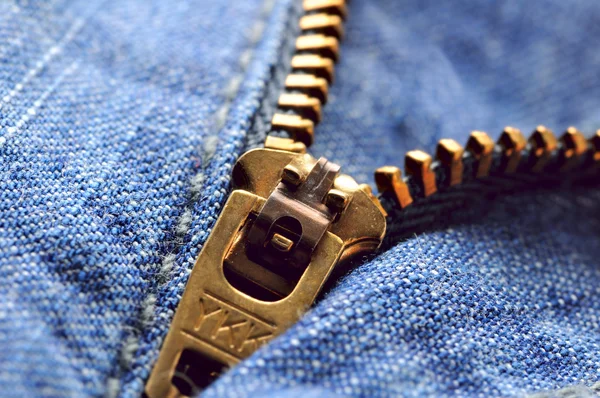 Jeans blixtlås närbild, grunt dof — Stockfoto
