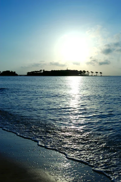 Морское побережье восхода солнца — стоковое фото