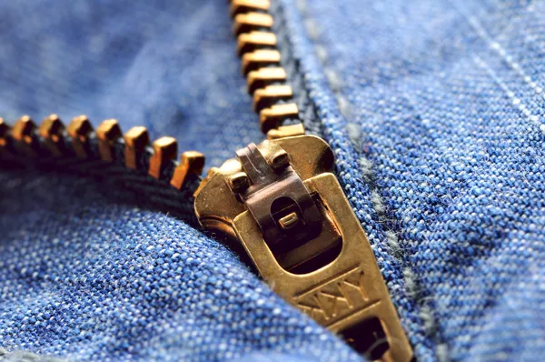 Cerniera jeans primo piano, dof superficiale — Foto Stock