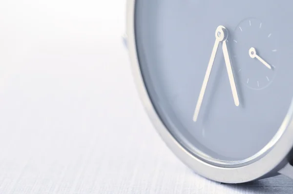 Elegant armbandsur klocka närbild — Stockfoto