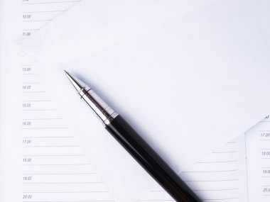 açılan iş günlüğü ve kalem