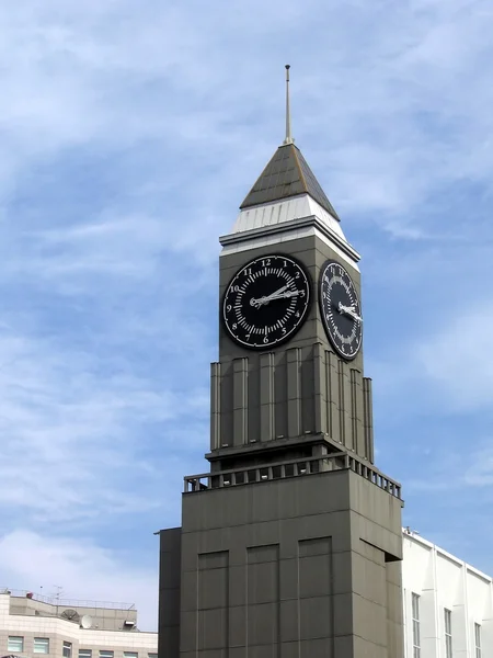 Torre con relojes —  Fotos de Stock