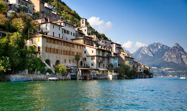 Jezioro Lugano w Szwajcarii — Zdjęcie stockowe