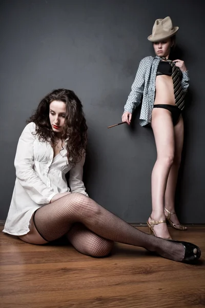 Konfliktkonzept für zwei Frauen — Stockfoto