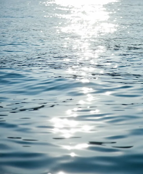Синє озеро хвилі — стокове фото
