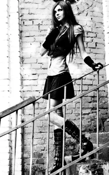 Młoda kobieta goth — Zdjęcie stockowe