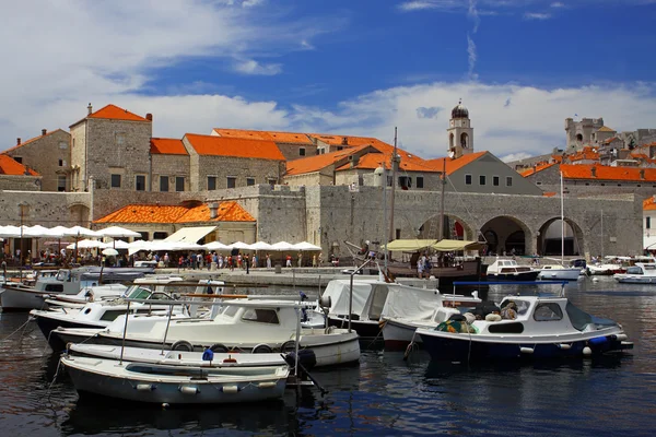 Antiguo puerto de Dubrovnik, Croacia — Foto de Stock