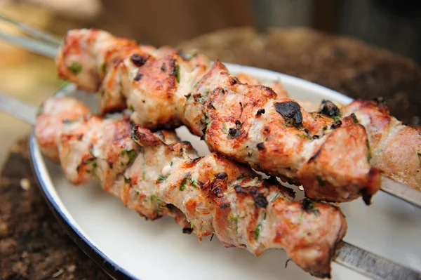 Preparación de shish kebab —  Fotos de Stock