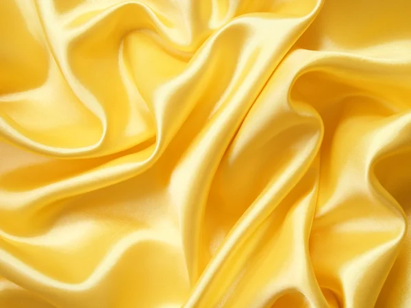 ผ้าไหมสีทองเรียบหรู — ภาพถ่ายสต็อก