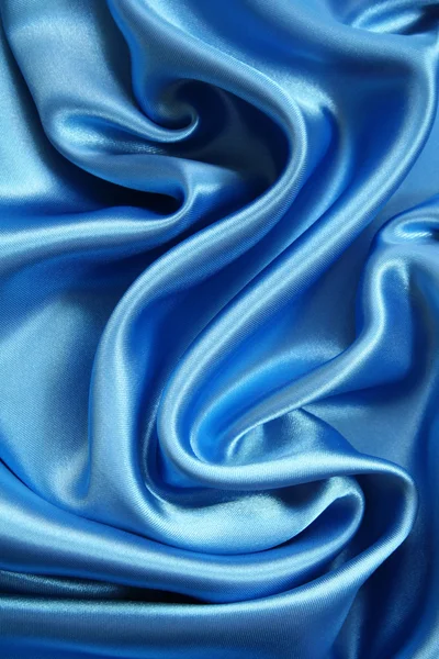 Hladké elegantní tmavě modré hedvábí — Stock fotografie
