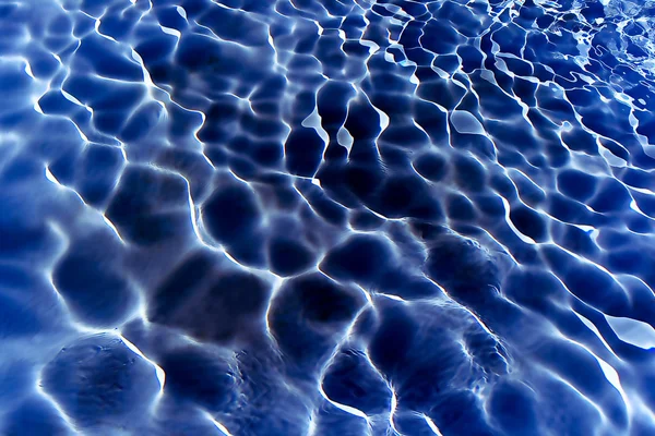 Свіжа вода в басейні — стокове фото