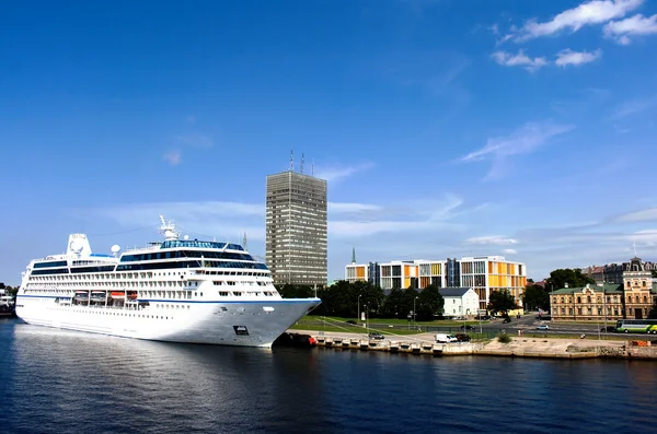 De grote cruise liner — Stockfoto