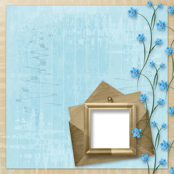 Marco de madera grunge con hermosas flores y carta — Foto de Stock