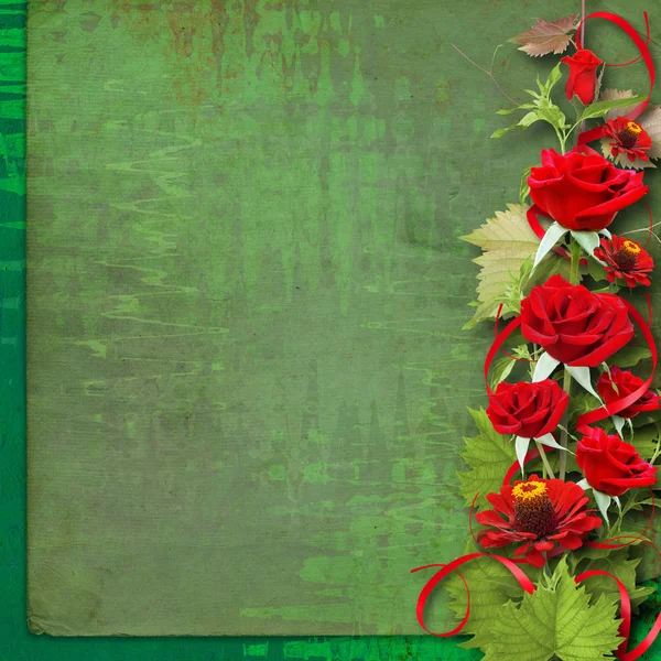 Картка для привітання або запрошення з червоними трояндами — стокове фото