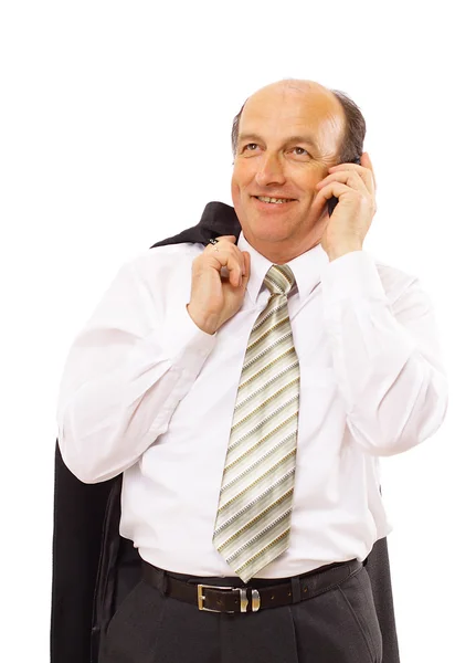 Portrét příležitostné podnikatel hovoří na mobilním telefonu. izolované na bílém. — Stock fotografie