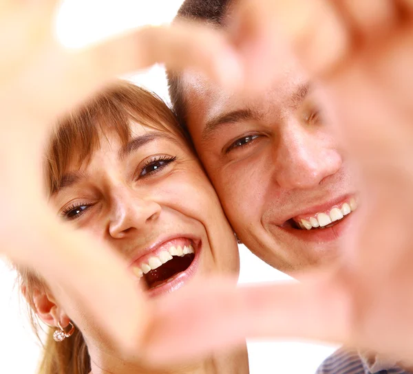 Feliz casal sorridente no amor, sobre fundo branco — Fotografia de Stock