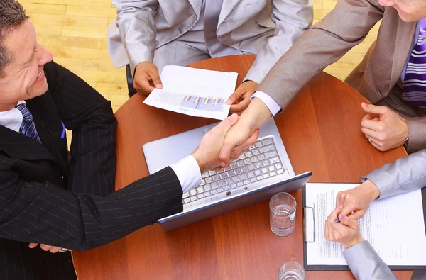 Portret van ondernemers hebben een zakelijke bijeenkomst — Stockfoto