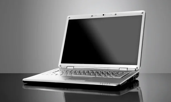 Moderner Laptop Isoliert Auf Schwarzem Hintergrund — Stockfoto