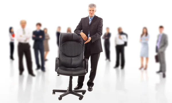 Cadeira de escritório contemporâneo e homem de negócios — Fotografia de Stock