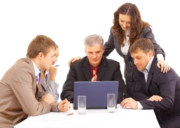 Reunión de negocios - Gerente discutiendo el trabajo con sus colegas —  Fotos de Stock