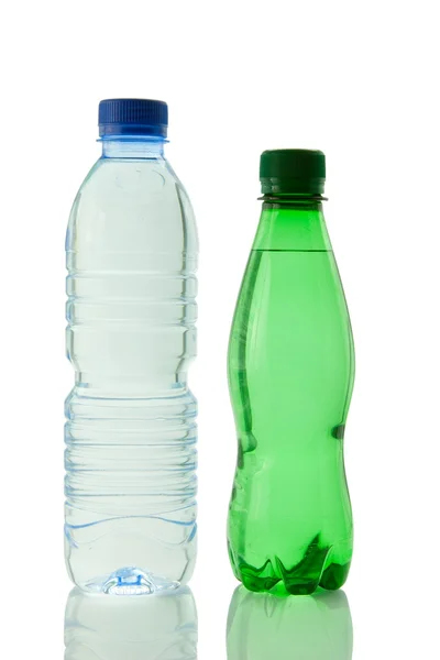 Una bottiglia di acqua minerale — Foto Stock
