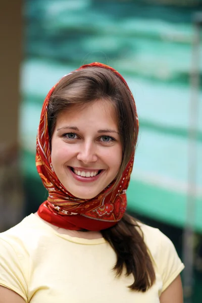 Portrait of young happy smiling woman — Stock Photo, Image