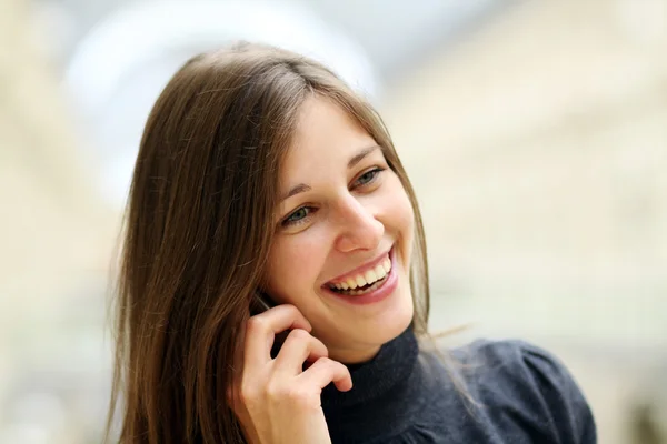Woman with mobile telephone — Stock Photo, Image